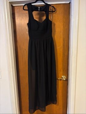 Trixxi Black Sleeveless Maxi Dress with Heart Cutout Back
